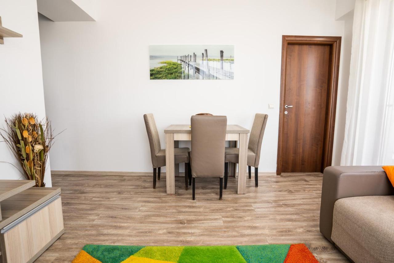 Summerland Sea-View Luxury Apartment Mamaia Luaran gambar